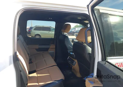 2021 Ford F-150 Lariat z USA, uszkodzony, nr VIN 1FTFW1E89MKE03045